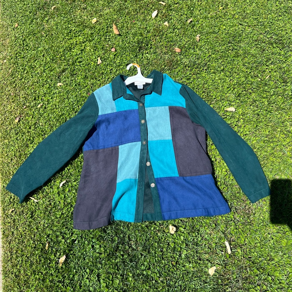 Green and blue Appleseeds Petite 🍎 button up